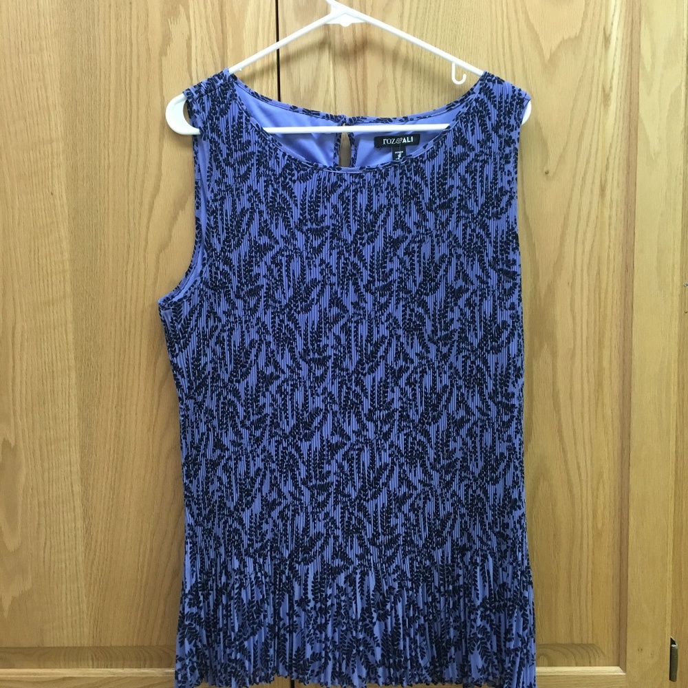 Roz & Ali Purple Patterned Sleeveless Blouse